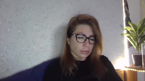 fox_red_lady7 online show from 02-09-25, 07:49