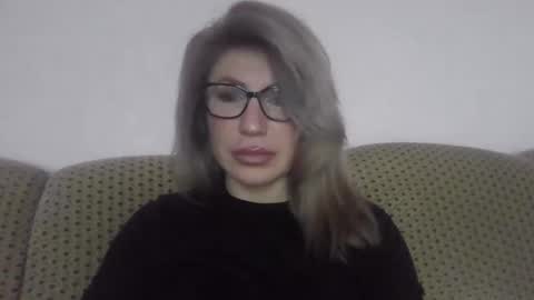 fox_red_lady7 online show from 02-11-26, 02:00