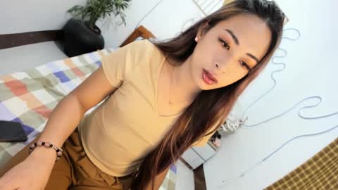 Snapshot of foxxxy_bunny18 chatting on 10-26-25, 02:17 Rianne online show from 10-26-25, 02:17