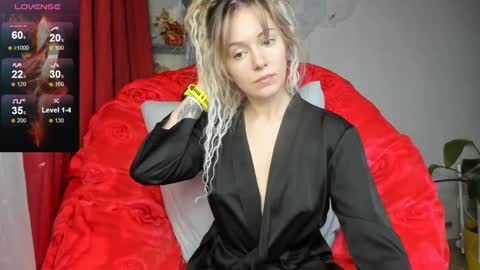 Foxy online show from 12-10-24, 09:12