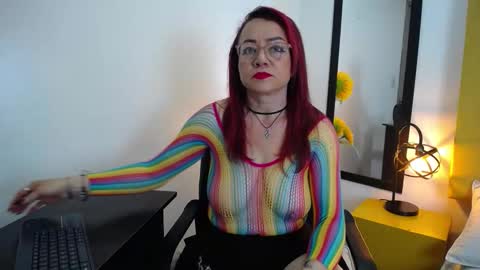 Foxy miilf online show from 10-02-25, 12:56