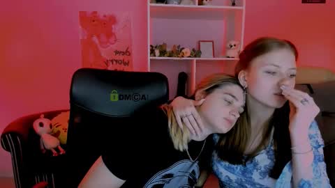 Snapshot of foxy_tease_ chatting on 09-12-25, 07:03 foxy_tease_ online show from 09-12-25, 07:03