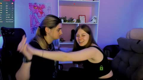 Snapshot of foxy_tease_ chatting on 09-14-25, 06:40 foxy_tease_ online show from 09-14-25, 06:40
