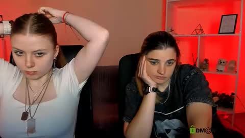 Snapshot of foxy_tease_ chatting on 10-18-25, 06:52 foxy_tease_ online show from 10-18-25, 06:52