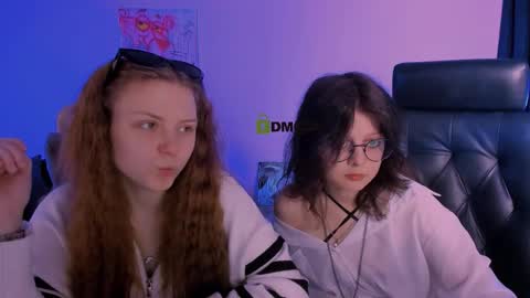 Snapshot of foxy_tease_ chatting on 11-12-25, 09:53 foxy_tease_ online show from 11-12-25, 09:53