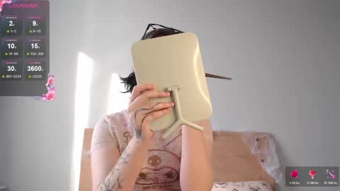 Snapshot of foxydollkate chatting on 10-31-25, 05:52 Kate online show from 10-31-25, 05:52