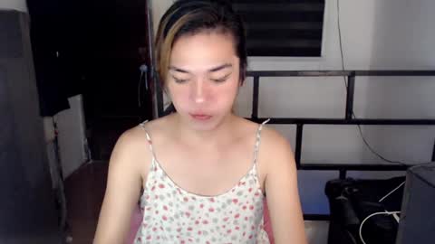 Snapshot of foxyinnocentstar chatting on 12-10-24, 10:37 jenny online show from 12-10-24, 10:37