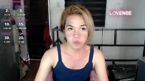 Snapshot of foxyinnocentstar chatting on 01-20-25, 07:15 jenny online show from 01-20-25, 07:15