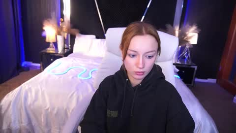 Maya online show from 10-07-25, 02:25