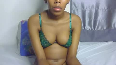 foxypennyy online show from 11-08-25, 08:25