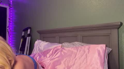 roxie online show from 09-17-25, 06:37