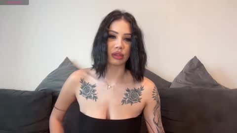 Snapshot of foxyzen chatting on 02-11-25, 02:46 FoxyZen online show from 02-11-25, 02:46