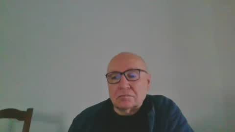 Snapshot of fra94 chatting on 12-23-24, 01:35 fra94 online show from 12-23-24, 01:35