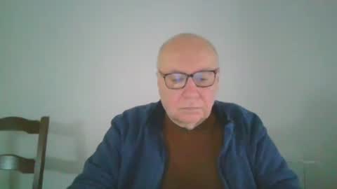 Snapshot of fra94 chatting on 01-16-25, 02:30 fra94 online show from 01-16-25, 02:30