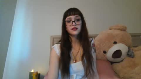 Snapshot of fragilemasochist chatting on 02-27-26, 07:03 Angel online show from 02-27-26, 07:03