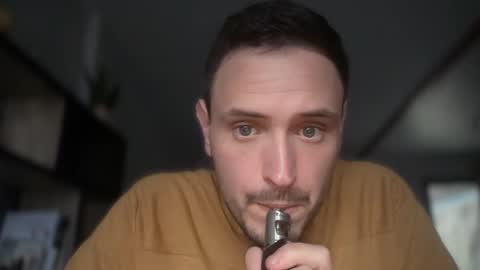 Snapshot of fraisetagada359 chatting on 11-03-25, 04:19 fraisetagada359 online show from 11-03-25, 04:19