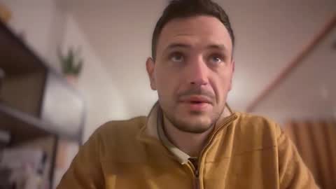 Snapshot of fraisetagada359 chatting on 11-04-25, 05:50 fraisetagada359 online show from 11-04-25, 05:50