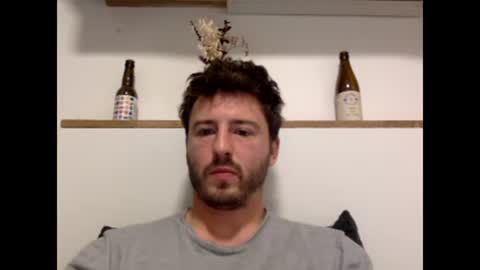 Snapshot of francaiiiiis chatting on 10-26-25, 12:11 francaiiiiis online show from 10-26-25, 12:11