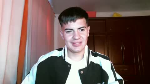 franccesco_699 online show from 12-12-24, 05:48
