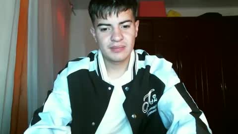 franccesco_699 online show from 12-18-24, 03:55