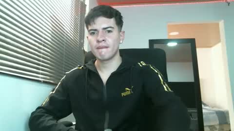 franccesco_699 online show from 12-26-24, 04:58