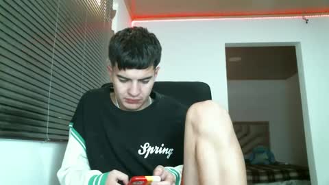 franccesco_699 online show from 12-28-24, 04:52