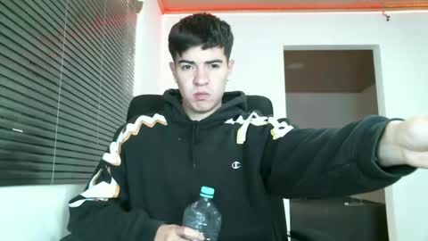 franccesco_699 online show from 01-03-25, 04:37