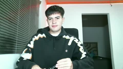 franccesco_699 online show from 01-03-25, 11:44