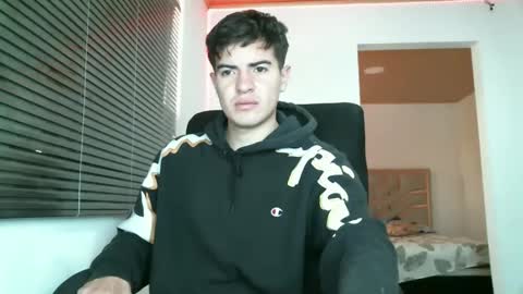 franccesco_699 online show from 01-09-25, 05:33