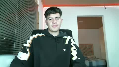 franccesco_699 online show from 01-09-25, 08:44
