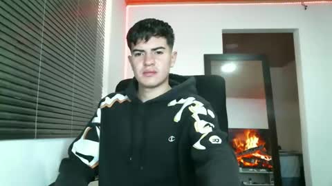 franccesco_699 online show from 01-11-25, 04:46