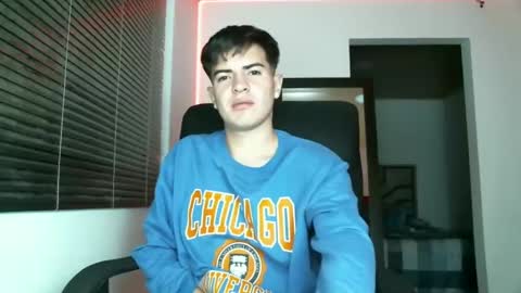franccesco_699 online show from 01-12-25, 02:24