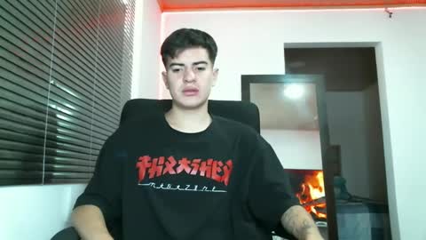 franccesco_699 online show from 01-12-25, 04:40