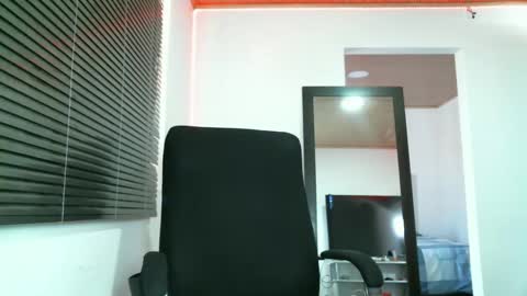 franccesco_699 online show from 01-14-25, 04:40