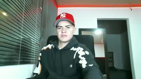 franccesco_699 online show from 01-19-25, 12:28