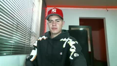 franccesco_699 online show from 01-22-25, 04:33