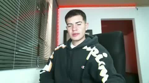 franccesco_699 online show from 01-24-25, 04:39