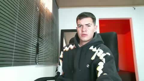 franccesco_699 online show from 02-01-25, 06:29