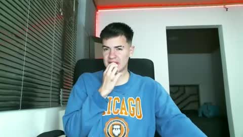 franccesco_699 online show from 02-06-25, 02:33