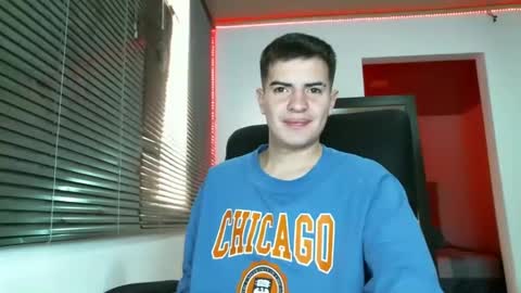franccesco_699 online show from 02-09-25, 05:33