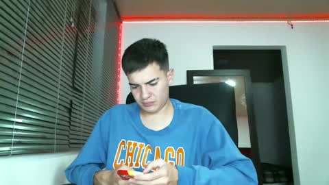 franccesco_699 online show from 02-11-25, 12:17
