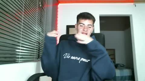franccesco_699 online show from 02-19-25, 11:57