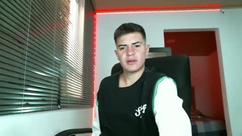 franccesco_699 online show from 02-22-25, 03:03