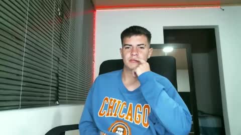 franccesco_699 online show from 02-22-25, 11:46