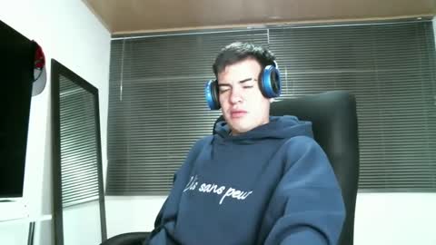 franccesco_699 online show from 03-01-25, 01:22