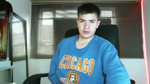 franccesco_699 online show from 03-01-25, 03:27