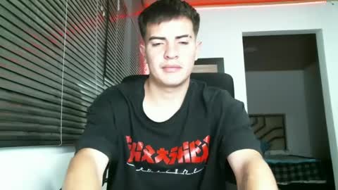 franccesco_699 online show from 03-09-25, 12:42