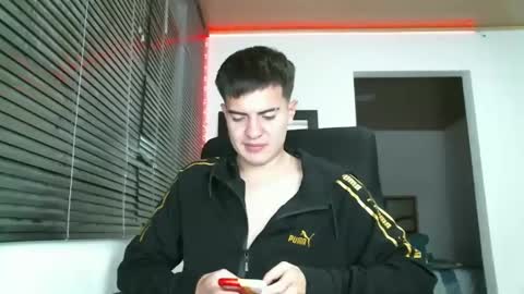 franccesco_699 online show from 03-11-25, 11:37