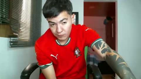 franccesco_699 online show from 10-05-25, 07:01