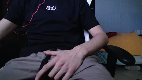 franceghj99 online show from 11-25-25, 08:09